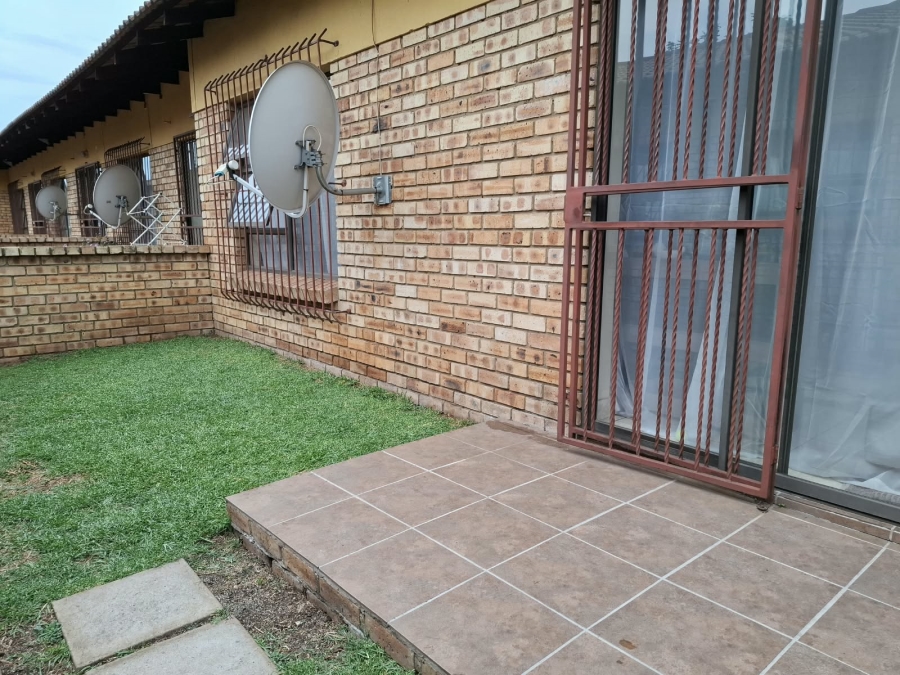 2 Bedroom Property for Sale in Vaalpark Free State